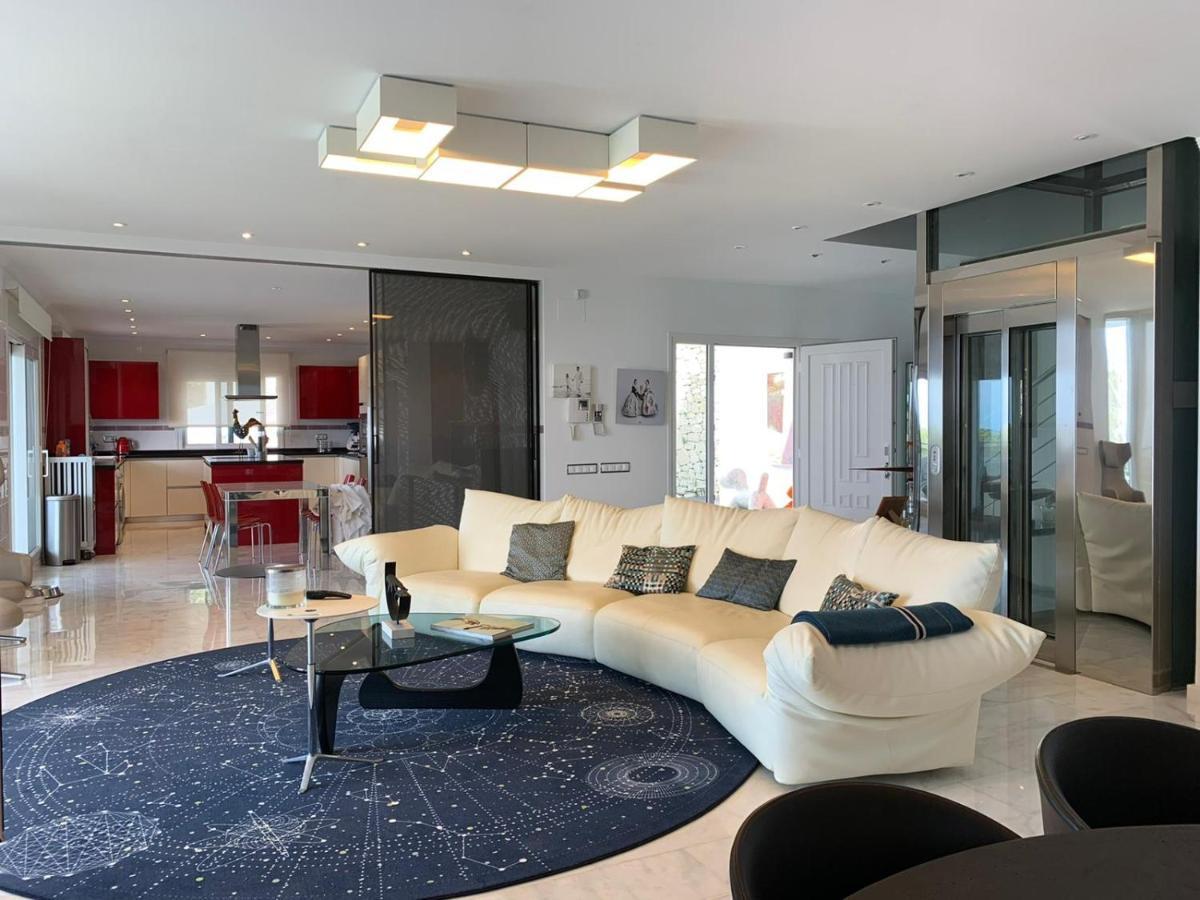 Coral- Managed By Almarina Villas ฮาเวอา ภายนอก รูปภาพ